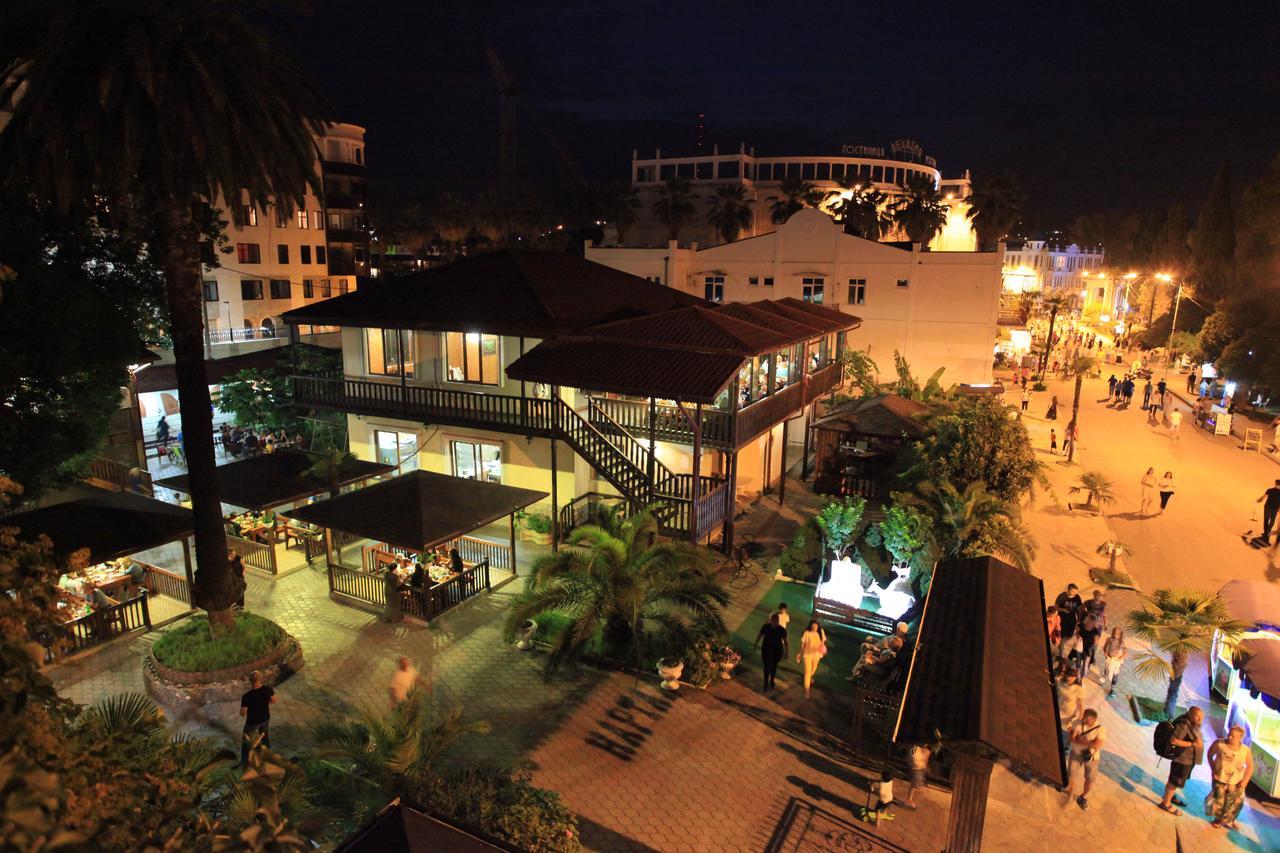 Guest House Esma Sochumi Exterior foto