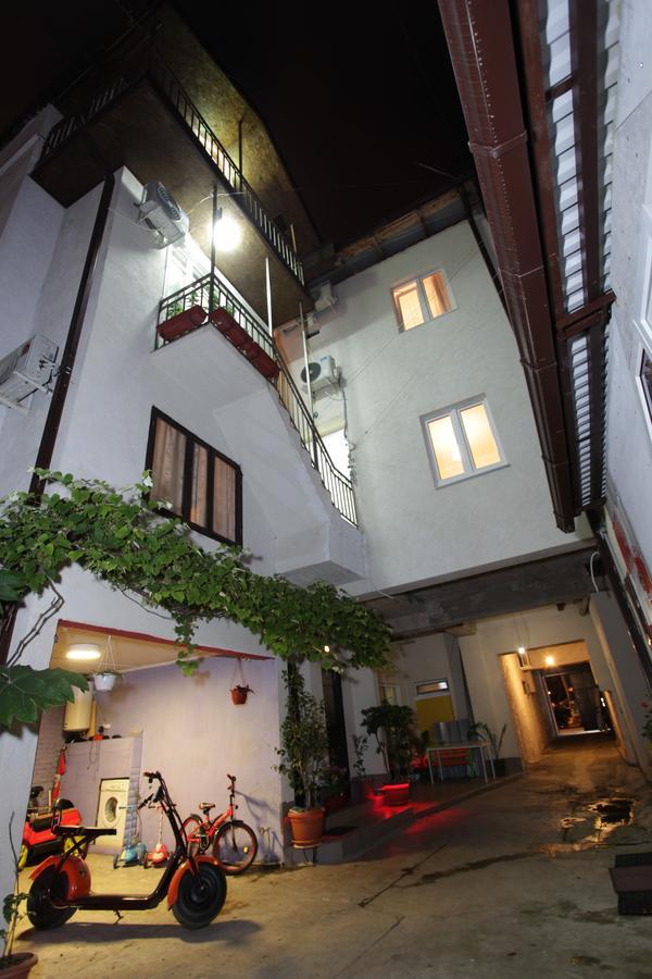 Guest House Esma Sochumi Exterior foto
